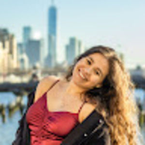 Meet your Posher, Alexia